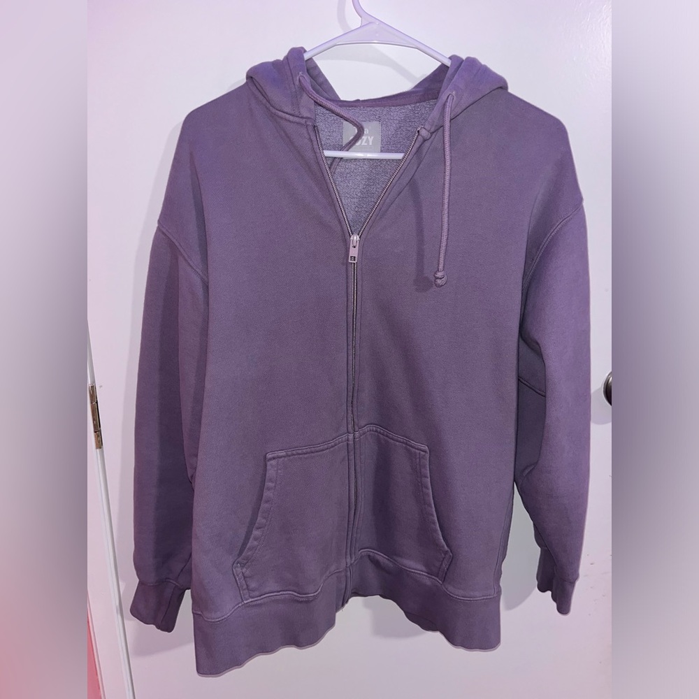 TNA zip up
